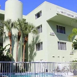 Chart House Suites And Marina
